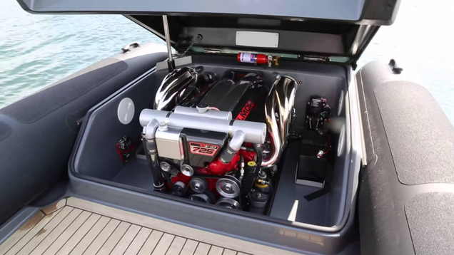Ilmor marine version of Dodge Viper V10 | Photo Credit